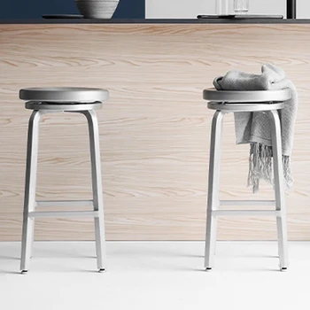 Европейският Метален бар стол Релаксираща лукс Модерен минималистичен Арт-дизайнер Стол за закуска, Столове Поставка за краката Табуретная Мебели