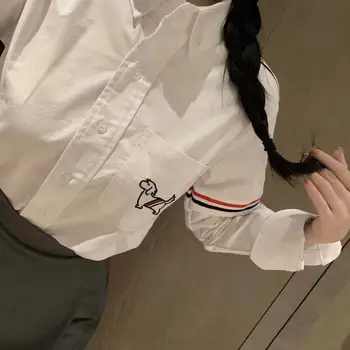 Жените риза TB BROWIN, памук Мек Случайни Свободен топ с отложным яка и дълъг ръкав с бродерия на Министерството на Отбраната, дамски блуза Корейски дизайн Изображение 5